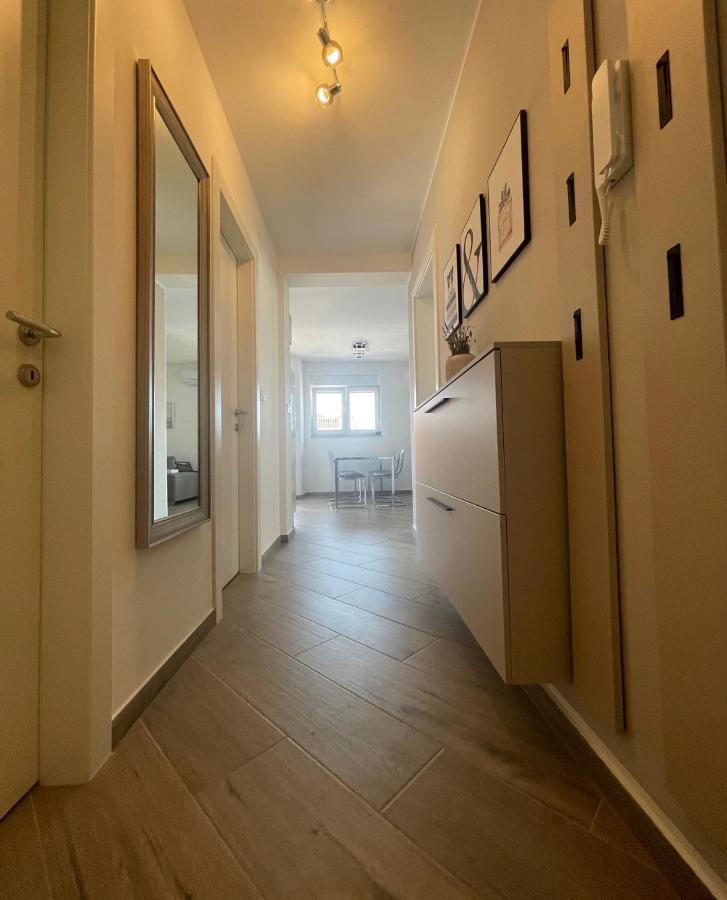 Apartment Mala เมดูลิน ภายนอก รูปภาพ
